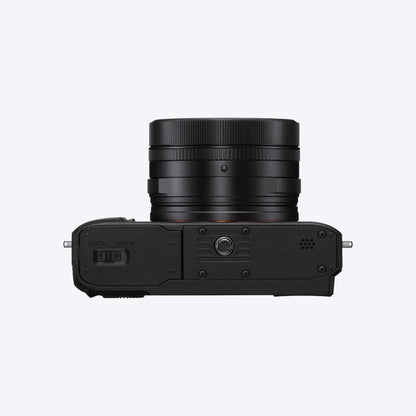 Sony RX1R III compact camera with 61.0 MP full-frame sensor and AI processing unit